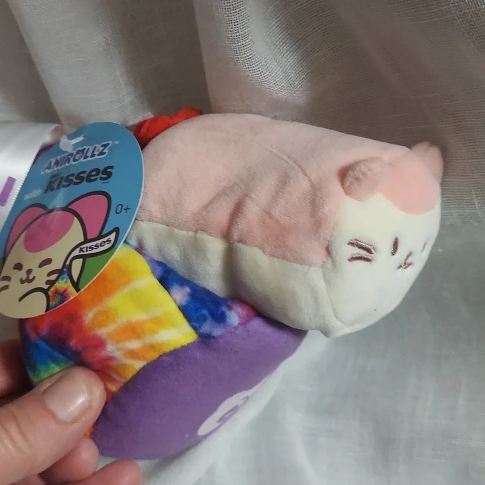 Anirollz Mini Plush Outfitz Tie-Dye PEACE Kittiroll Hershey Kisses Toy